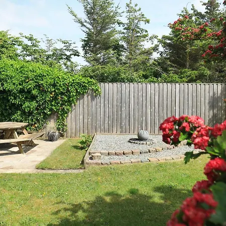 6 Person In Lokken-by Traum